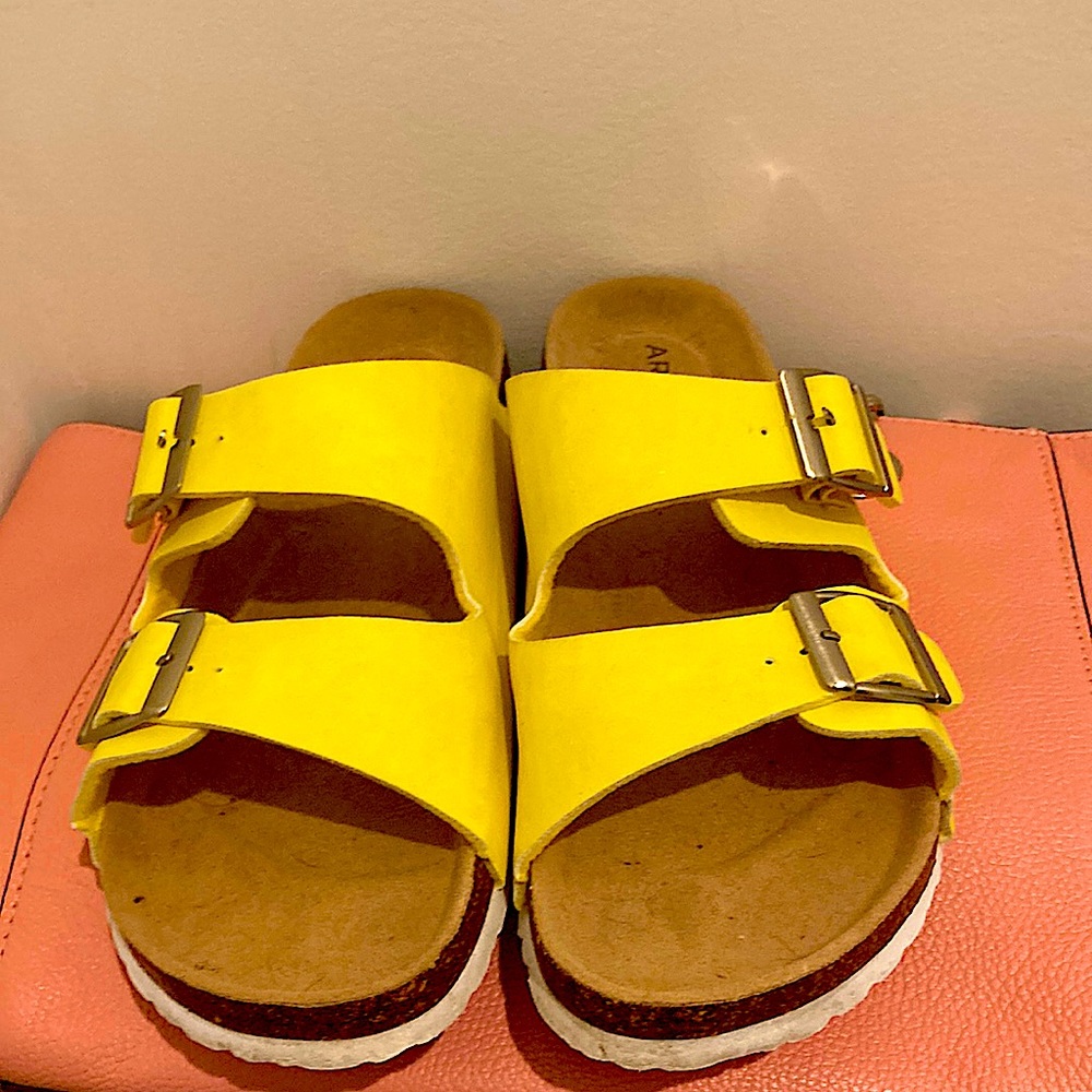 “Arizona Jean CO” Sandals